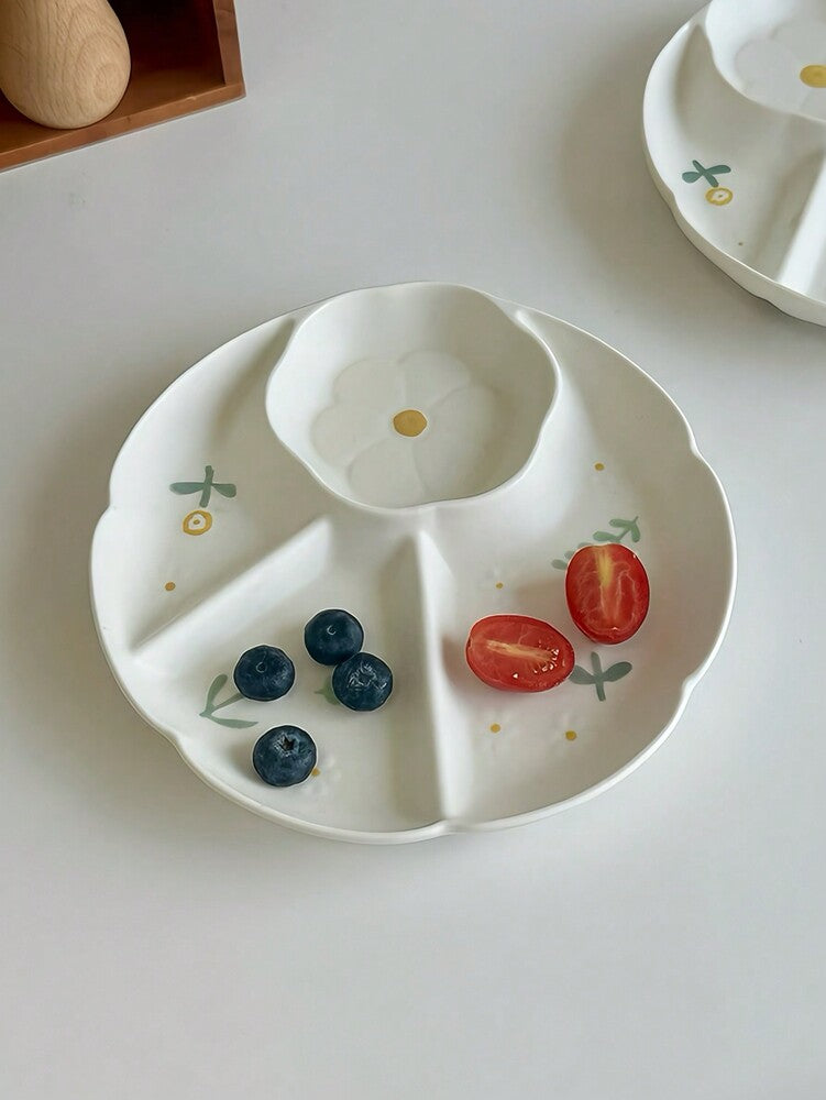 1pc Ceramic Divided Plate Embossed Floral Snack Dish Stylish Daisy Appetizer Tray Household Kitchen Dining Tableware Gift For Family