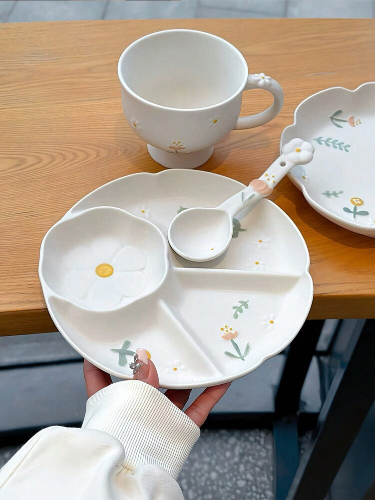 1pc Ceramic Divided Plate Embossed Floral Snack Dish Stylish Daisy Appetizer Tray Household Kitchen Dining Tableware Gift For Family